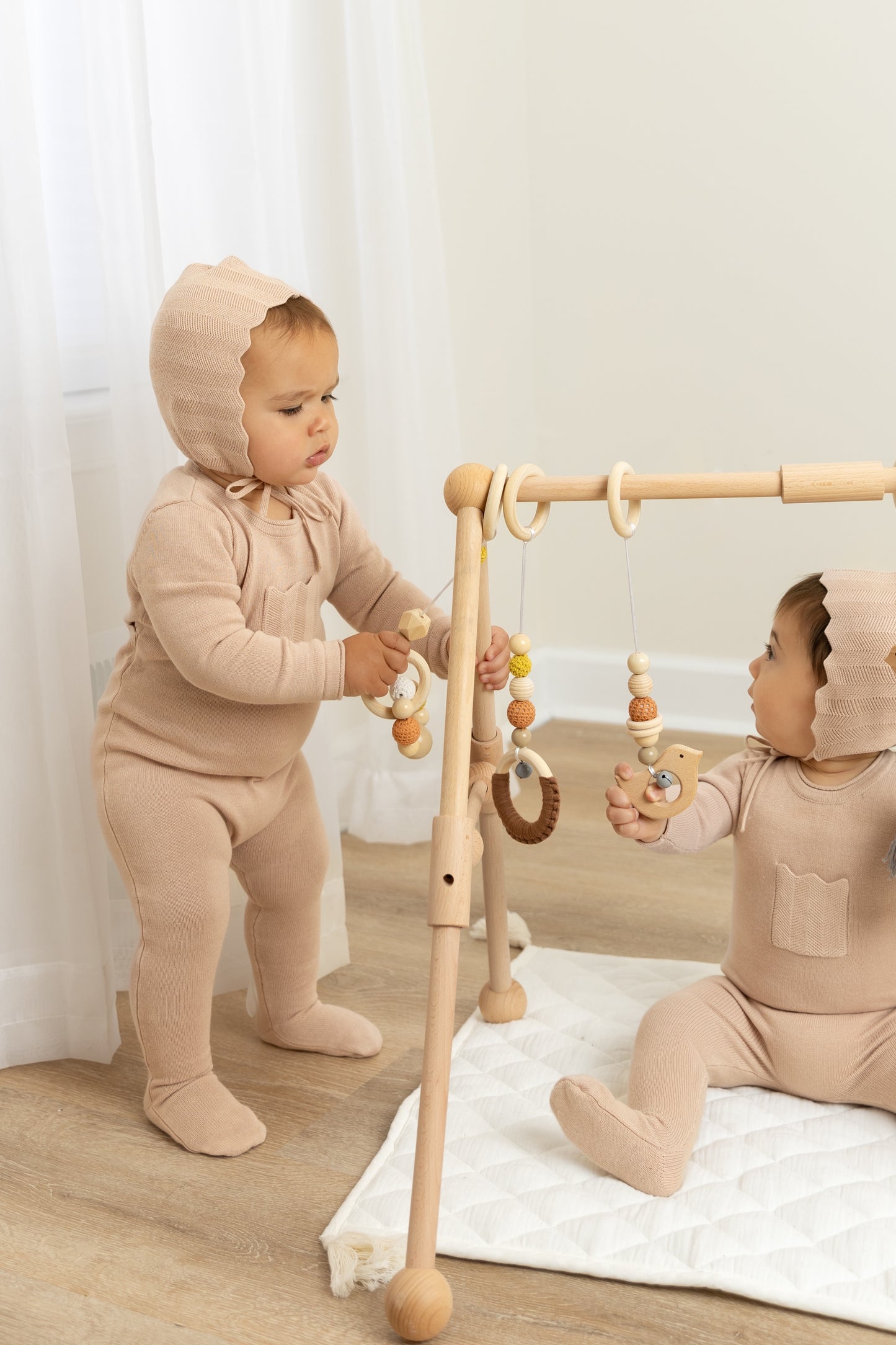Bee and Dee Chevron Knit Pocket Layette Set