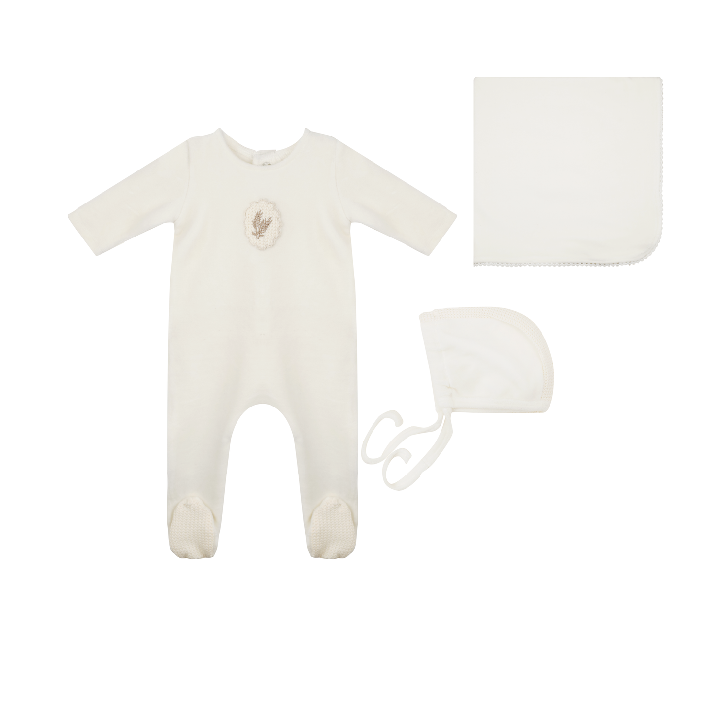 Tricot Bebe Crochet Layette Set