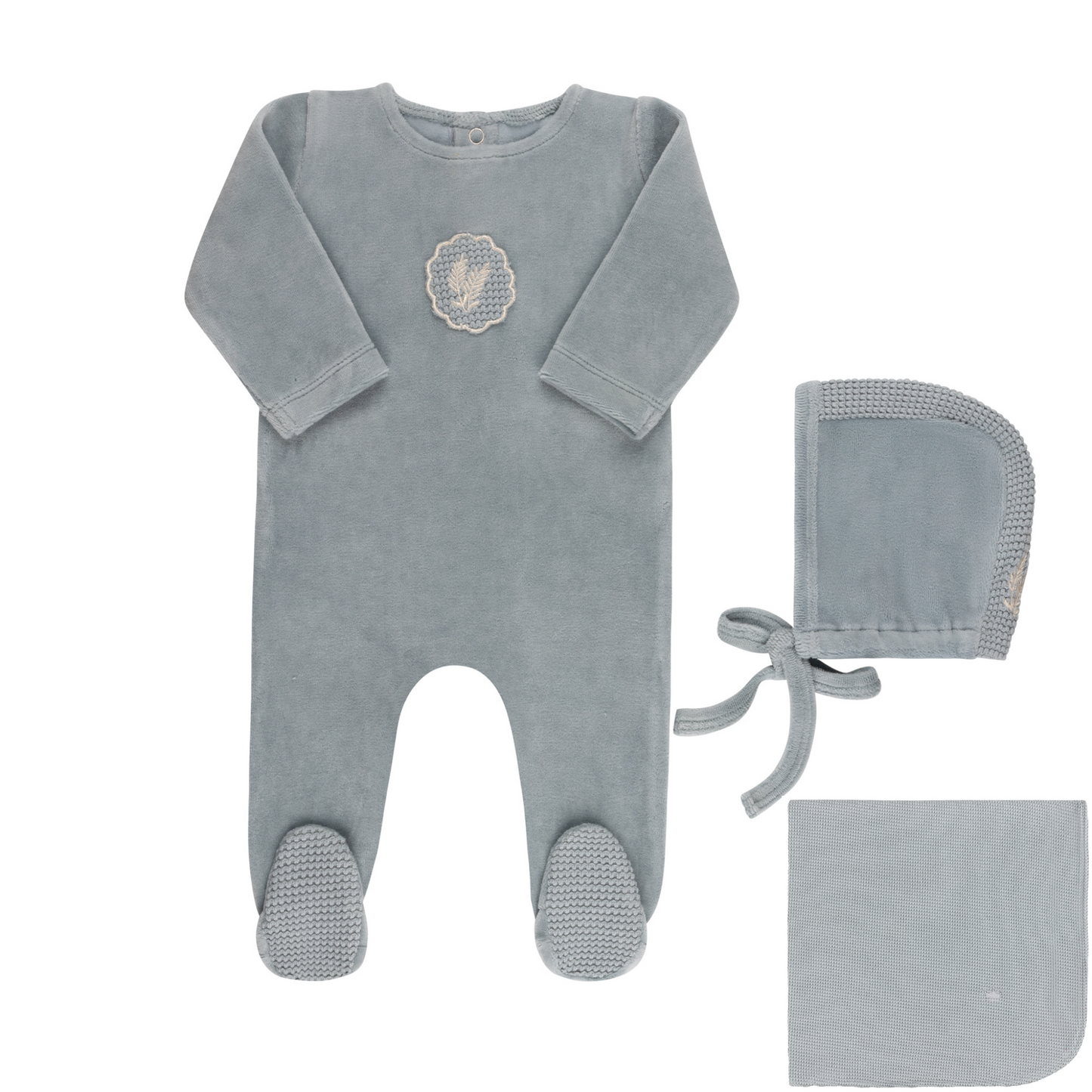 Tricot Bebe Crochet Layette Set