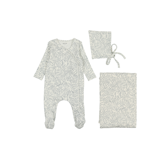 Bee and Dee Swirly Vines Wrap Layette Set